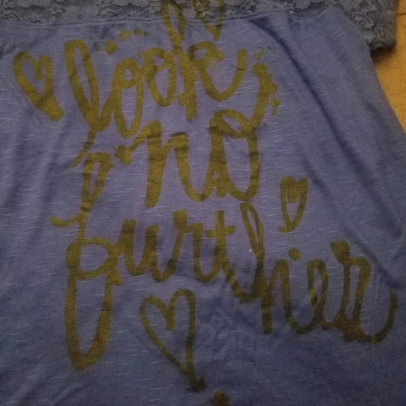 💟 Blue shirt - Picture 3 of 7